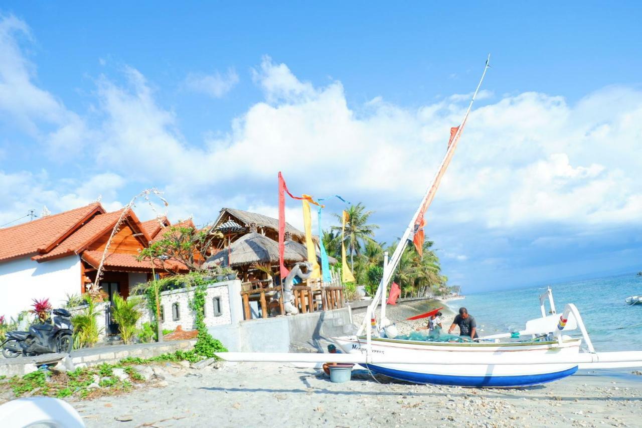 Coastal Inn Batununggul エクステリア 写真